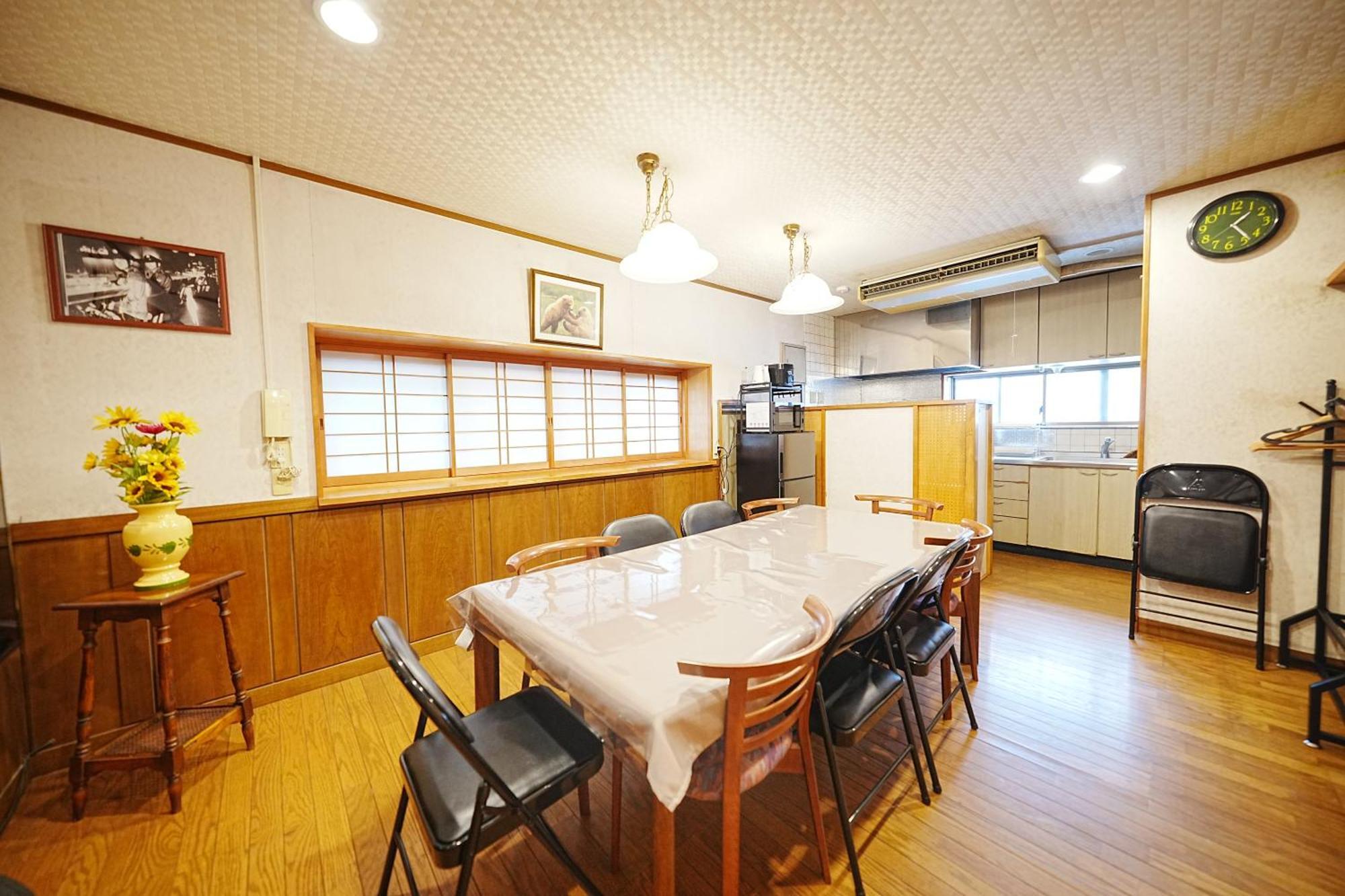 Family Or Business Travel 20 Percent Off 20 Guests 144Sqm Free Ikebukuro Shuttle 2 Kitchens Bathrooms 4 Bedrooms Tokyo Bagian luar foto